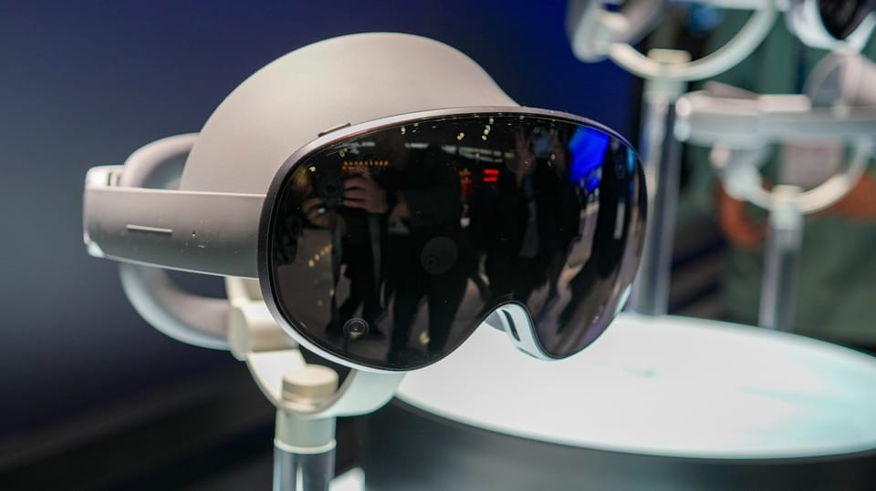 Samsung Confident in New Galaxy XR Headset, Showcasing in Korea Ahead of October 22 Launch